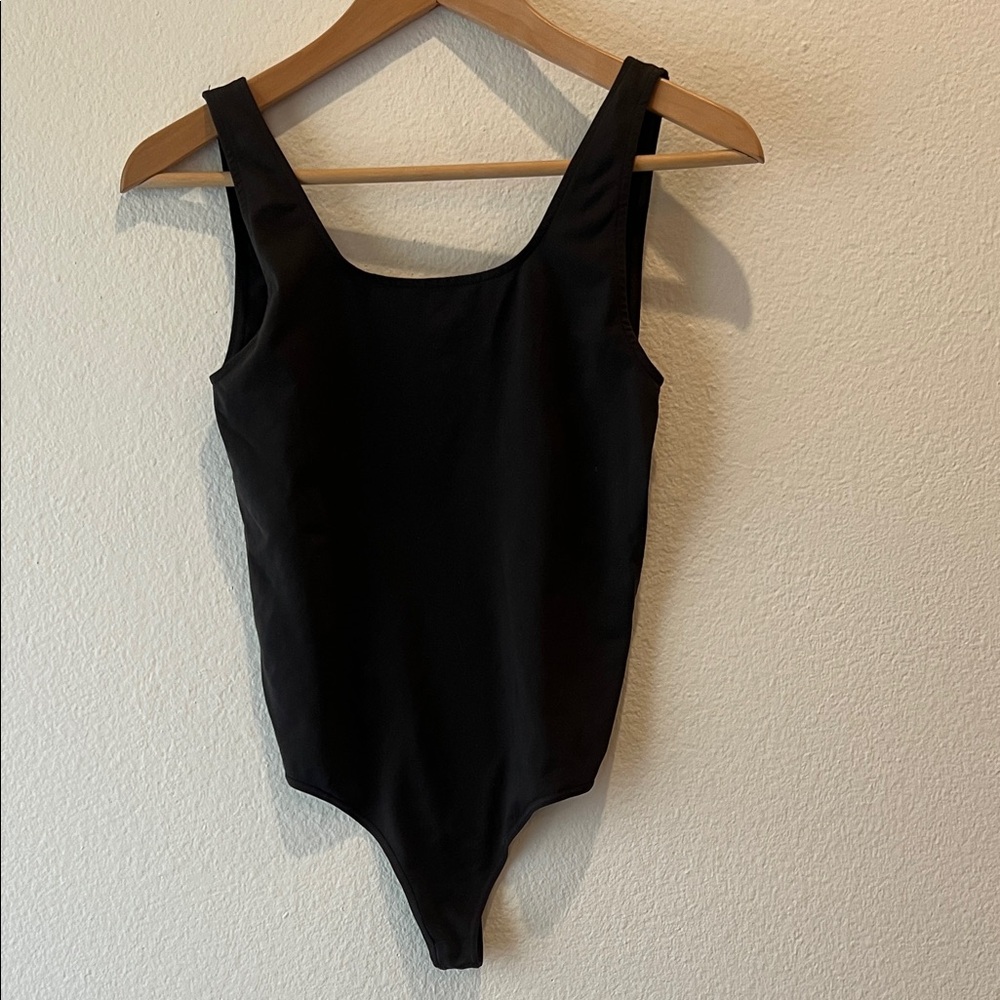 NWT SKIMS bodysuit